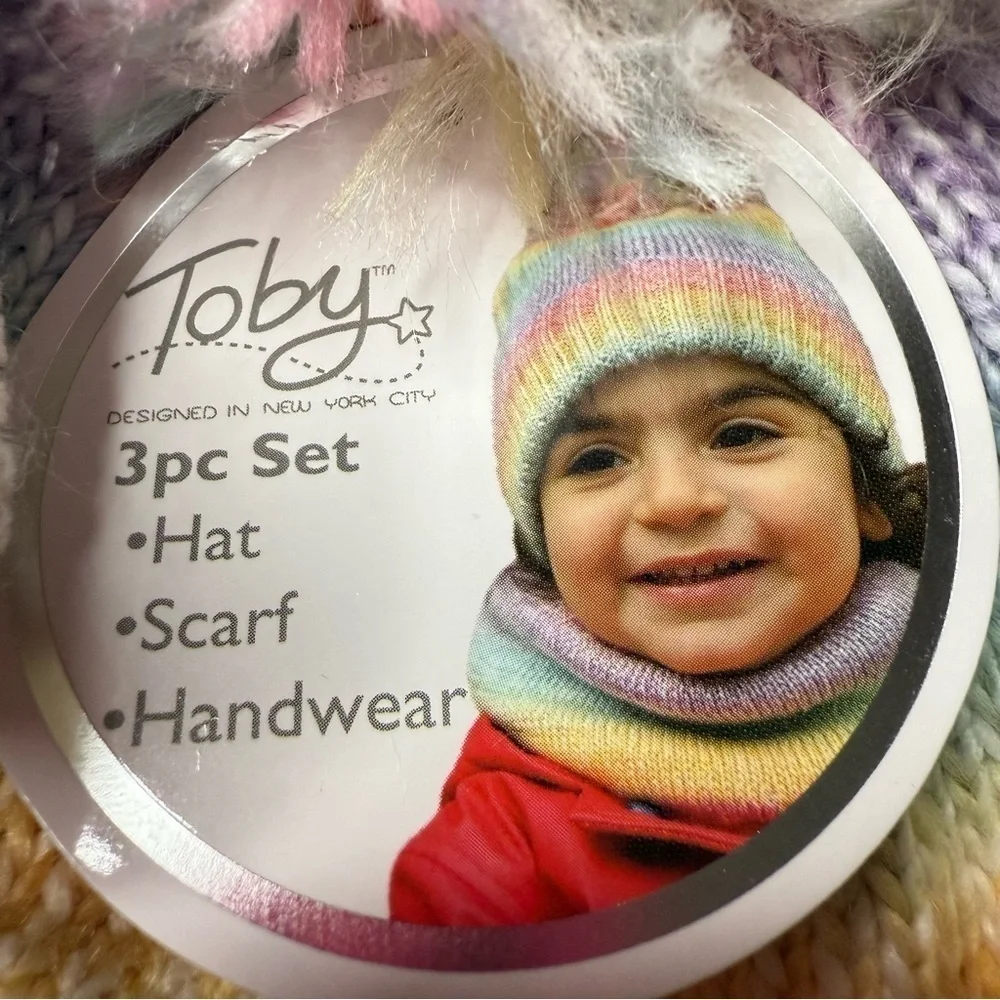 NWT Toby toddler 3-pc hat, scarf and mittens set